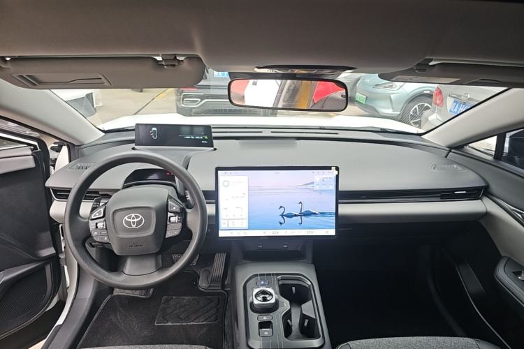 Used Toyota bZ5 2025 Model 550 JOY Center Console