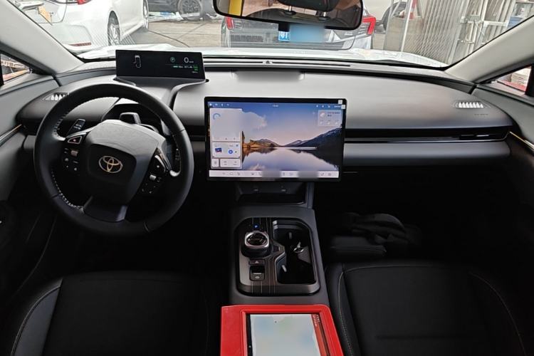 Used Toyota bZ5 2025 Model 550 PRO Smart Driving Edition Center Console