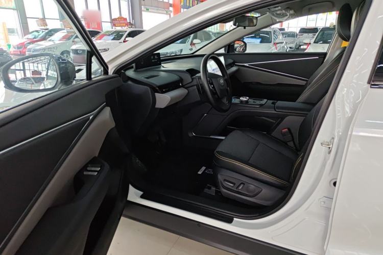 Used Toyota bZ5 2025 Model 550 JOY Driver Seat