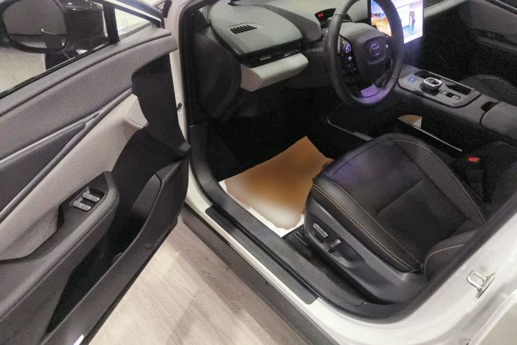 Used Toyota bZ5 2025 Model 550 PRO Smart Driving Edition Driver Seat