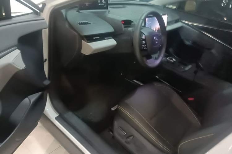 Used Toyota bZ5 2025 Model 550 PRO Driver Seat