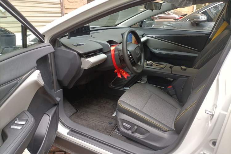 Used Toyota bZ5 2025 Model 550 JOY Driver Seat