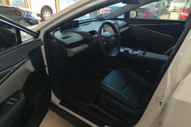 Used Toyota bZ5 2025 Model 630 PRO Driver Seat