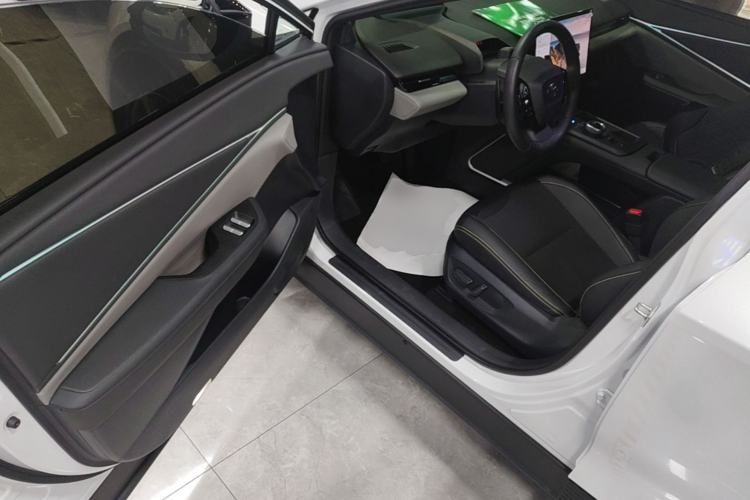 Used Toyota bZ5 2025 Model 550 PRO Smart Driving Edition Driver Seat