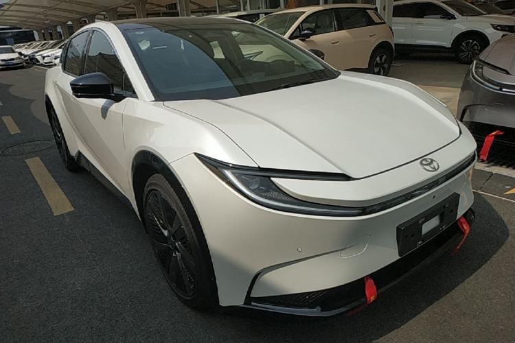Used Toyota bZ5 2025 Model 550 PRO Exterior 1