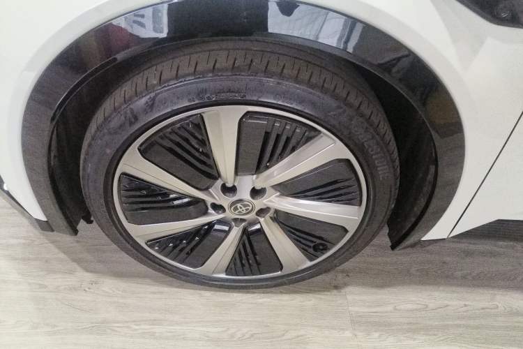 Used Toyota bZ5 2025 Model 550 PRO Smart Driving Edition Exterior 4