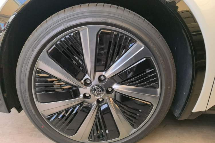 Used Toyota bZ5 2025 Model 550 PRO Exterior 4