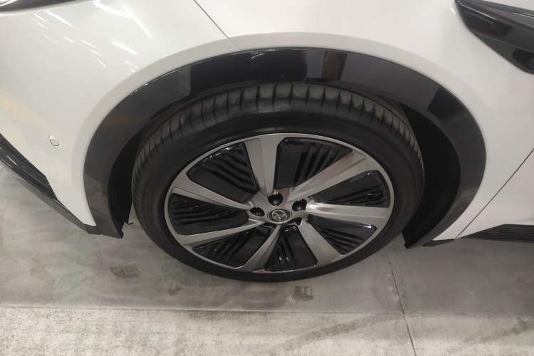 Used Toyota bZ5 2025 Model 550 PRO Exterior 4