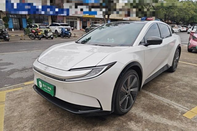 Used Toyota bZ5 2025 Model 550 PRO