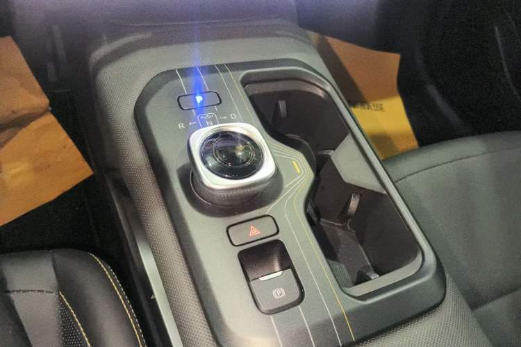 Used Toyota bZ5 2025 Model 550 PRO Smart Driving Edition Gear Lever