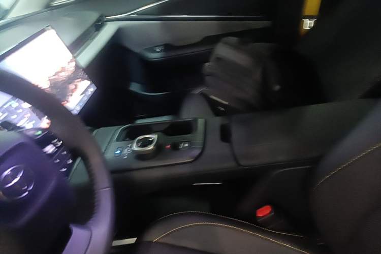 Used Toyota bZ5 2025 Model 550 PRO Gear Lever
