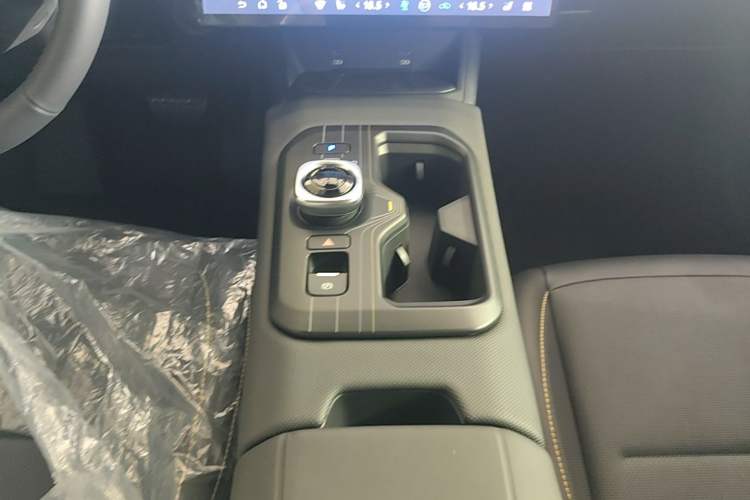 Used Toyota bZ5 2025 Model 550 PRO Smart Driving Edition Gear Lever