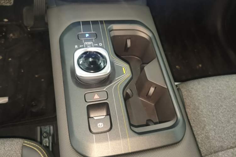 Used Toyota bZ5 2025 Model 550 JOY Gear Lever