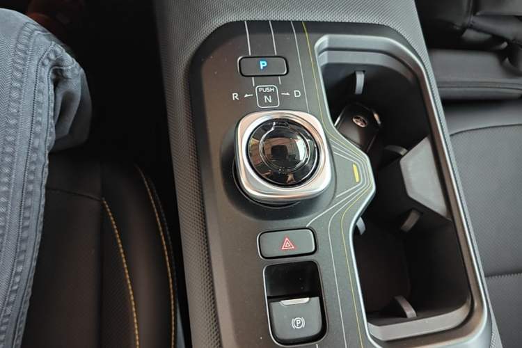 Used Toyota bZ5 2025 Model 550 PRO Smart Driving Edition Gear Lever