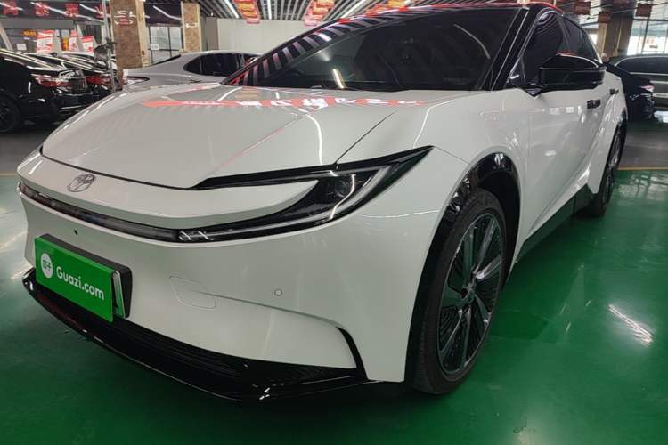Toyota bZ5 2025 Model 550 PRO de segunda mano Guazi used car, China used car export, Used car for sale, Used  cars, Cheapest cars for sale