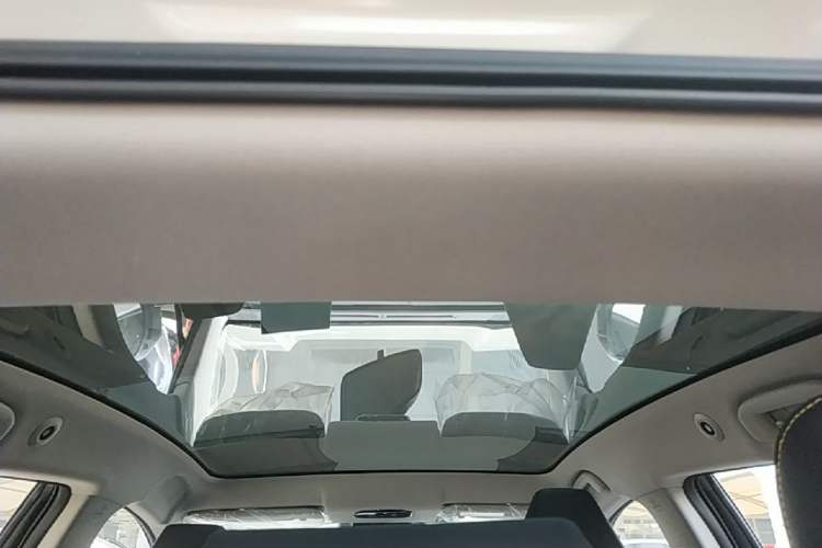 Used Toyota bZ5 2025 Model 550 PRO Headliner