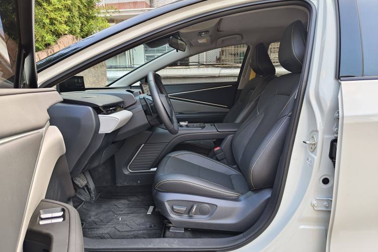 Used Toyota bZ5 2025 Model 550 PRO Smart Driving Edition Interior 1