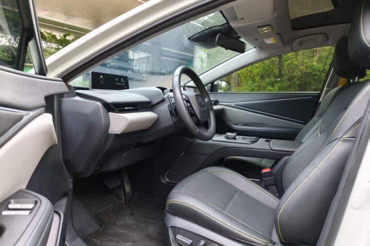 Used Toyota bZ5 2025 Model 550 PRO Smart Driving Edition Interior 2