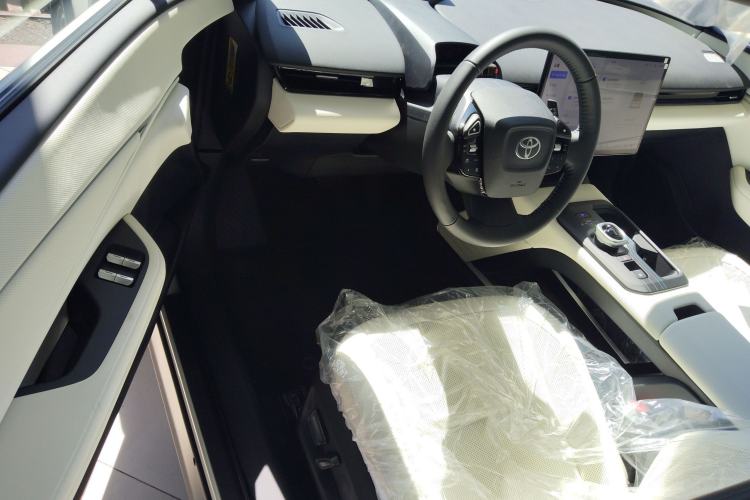 Used Toyota bZ5 2025 Model 550 PRO Smart Driving Edition Interior 3