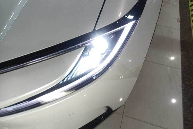 Used Toyota bZ5 2025 Model 550 PRO Left Front Headlight