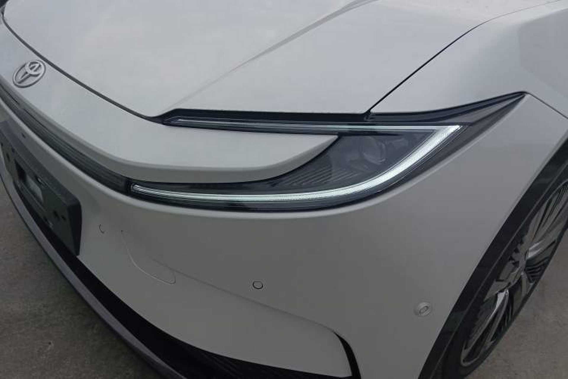 Used Toyota bZ5 2025 Model 550 PRO Smart Driving Edition Left Front Headlight