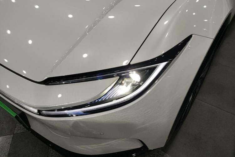 Used Toyota bZ5 2025 Model 550 PRO Left Front Headlight