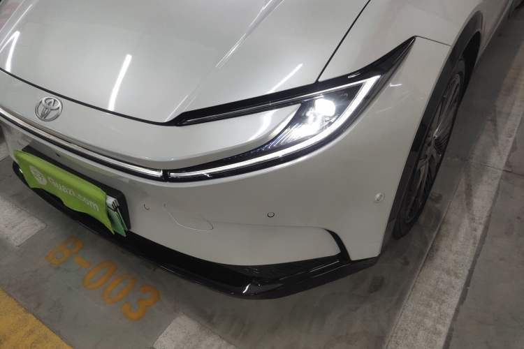 Used Toyota bZ5 2025 Model 550 PRO Left Front Headlight