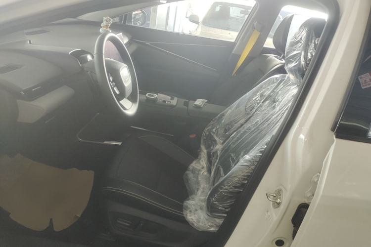 Used Toyota bZ5 2025 Model 550 PRO Left Front Seat