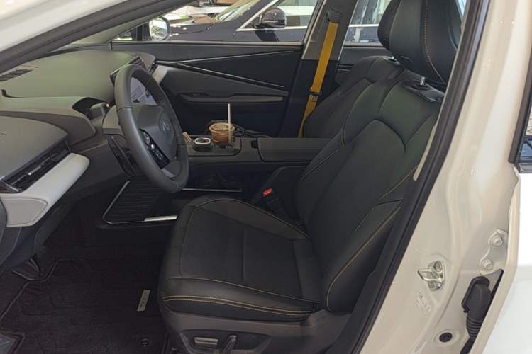 Used Toyota bZ5 2025 Model 550 PRO Smart Driving Edition Left Front Seat