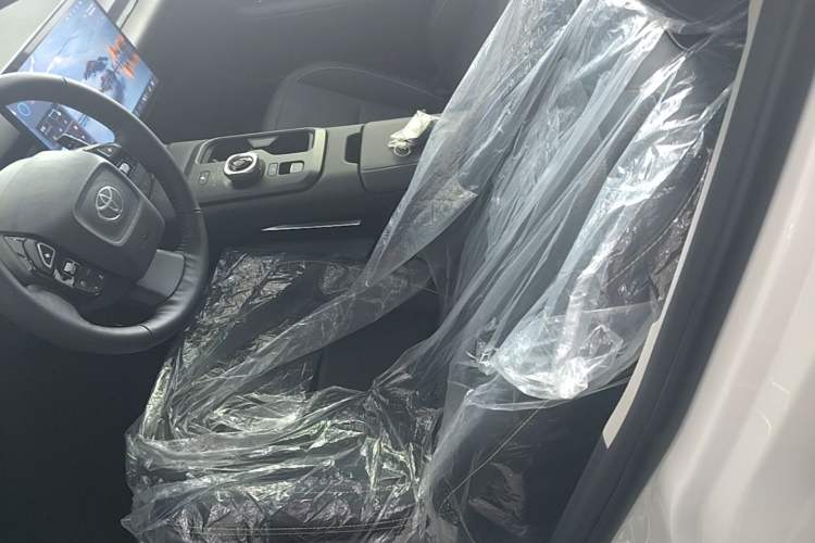 Used Toyota bZ5 2025 Model 550 PRO Smart Driving Edition Left Front Seat