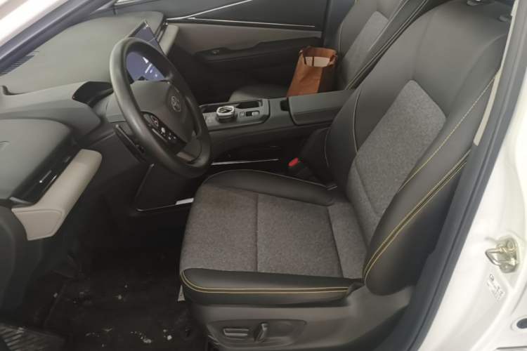 Used Toyota bZ5 2025 Model 550 JOY Left Front Seat