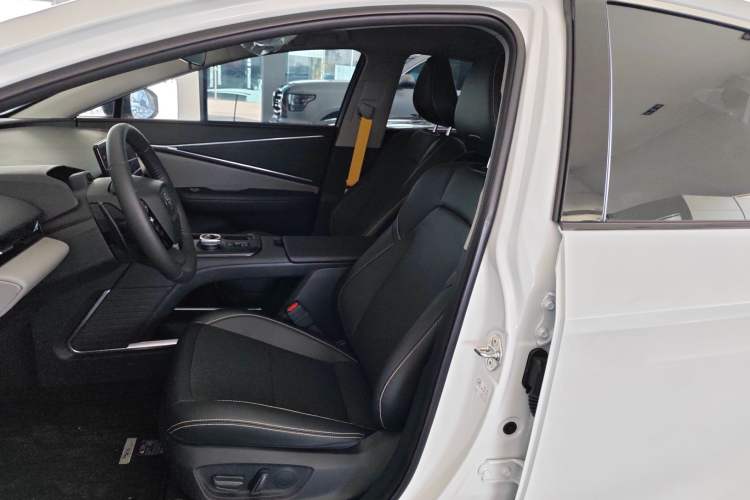 Used Toyota bZ5 2025 Model 550 PRO Smart Driving Edition Left Front Seat