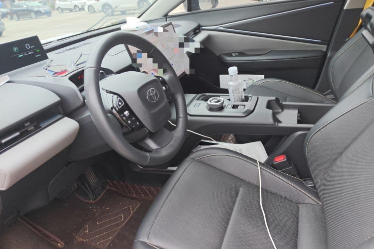 Used Toyota bZ5 2025 Model 550 PRO Smart Driving Edition Left Front Seat