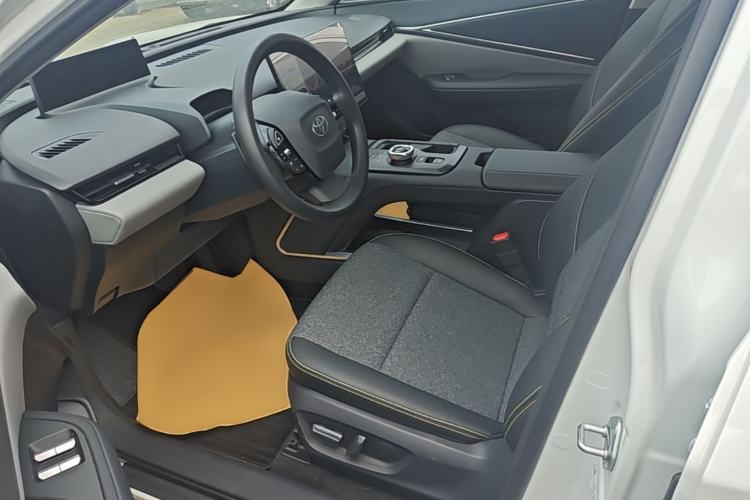 Used Toyota bZ5 2025 Model 550 JOY Left Front Seat