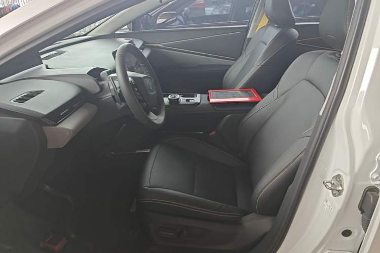 Used Toyota bZ5 2025 Model 550 PRO Smart Driving Edition Left Front Seat