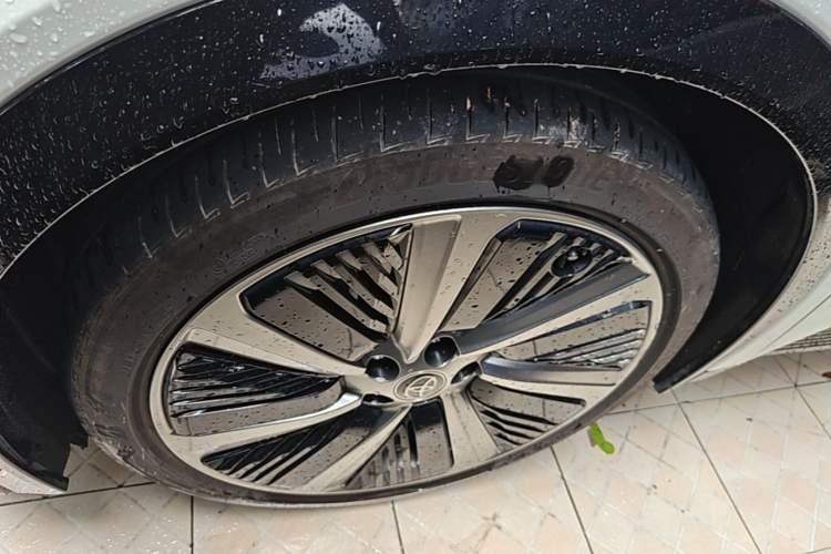 Used Toyota bZ5 2025 Model 550 PRO Smart Driving Edition Left Front Wheel Hub