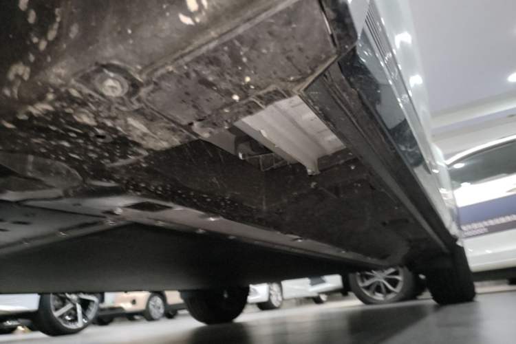 Used Toyota bZ5 2025 Model 550 PRO Left Side Sill