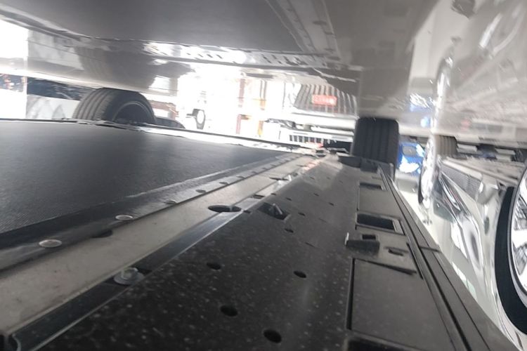 Used Toyota bZ5 2025 Model 550 PRO Smart Driving Edition Left Side Sill