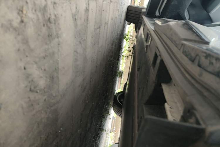 Used Toyota bZ5 2025 Model 550 PRO Smart Driving Edition Left Side Sill