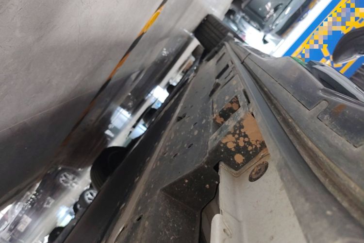 Used Toyota bZ5 2025 Model 550 PRO Smart Driving Edition Left Side Sill