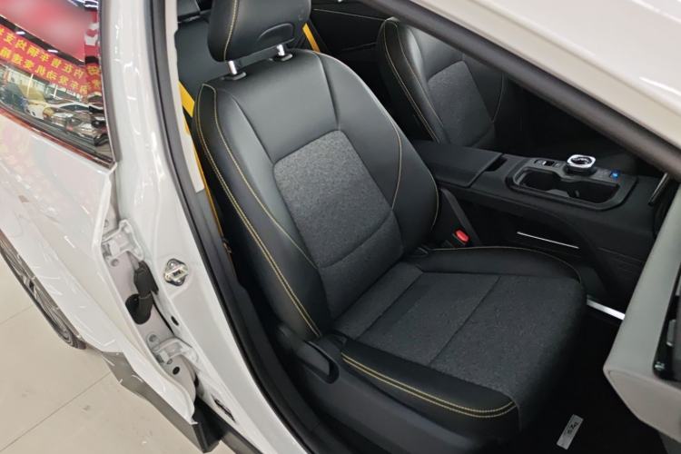 Used Toyota bZ5 2025 Model 550 JOY Right Front Seat