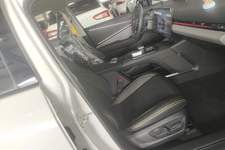 Used Toyota bZ5 2025 Model 550 PRO Right Front Seat