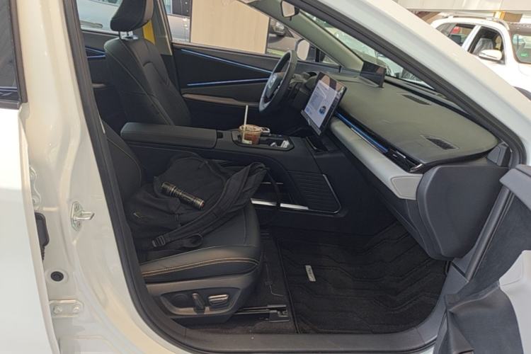 Used Toyota bZ5 2025 Model 550 PRO Smart Driving Edition Right Front Seat