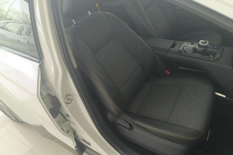 Used Toyota bZ5 2025 Model 550 JOY Right Front Seat