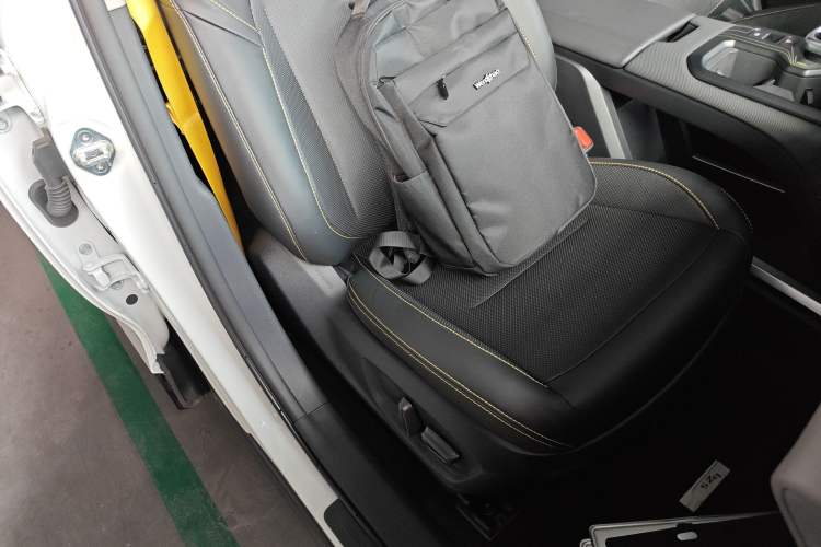 Used Toyota bZ5 2025 Model 550 PRO Right Front Seat