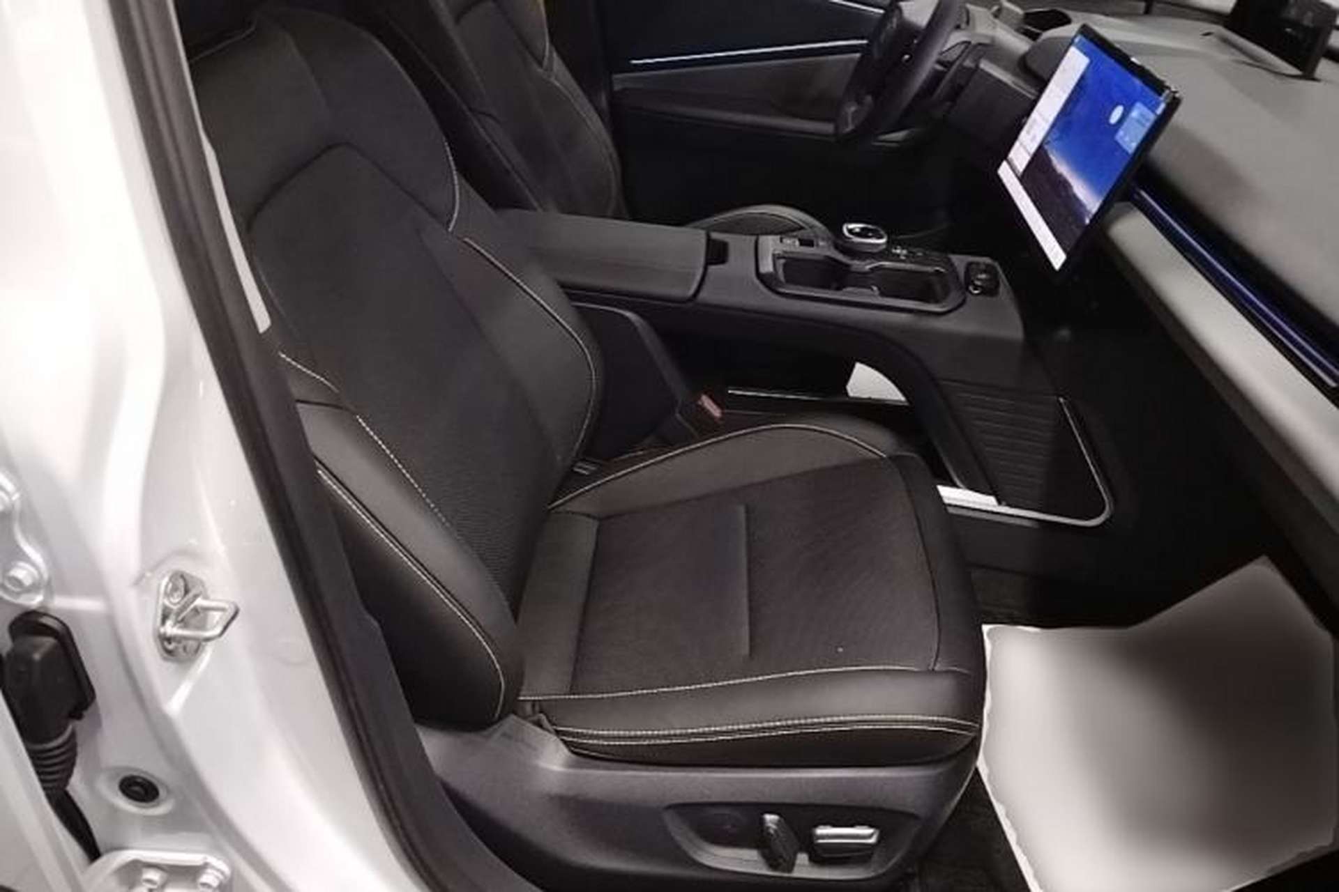 Used Toyota bZ5 2025 Model 550 PRO Right Front Seat