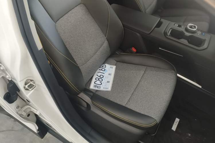 Used Toyota bZ5 2025 Model 550 JOY Right Front Seat