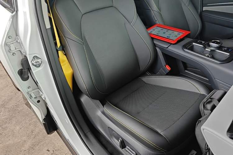 Used Toyota bZ5 2025 Model 550 PRO Smart Driving Edition Right Front Seat