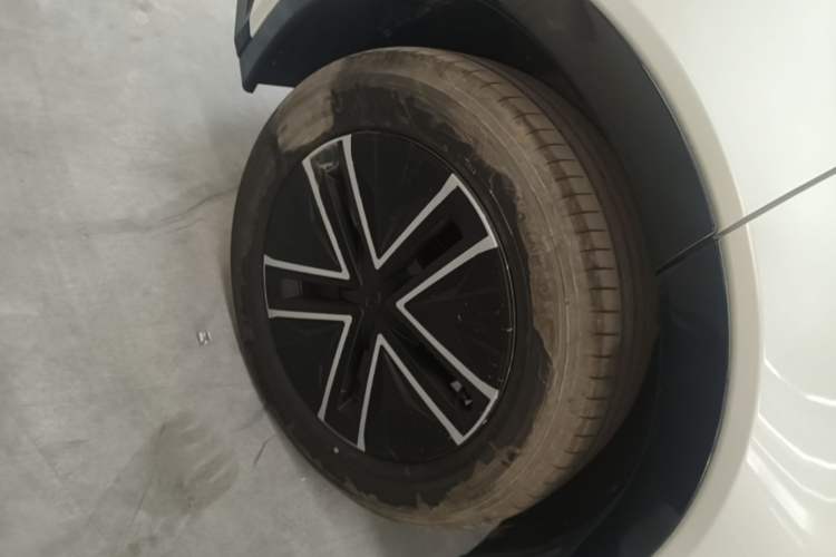 Used Toyota bZ5 2025 Model 550 JOY Right Rear Wheel Hub