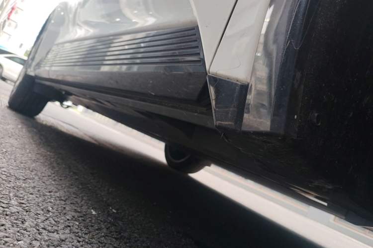 Used Toyota bZ5 2025 Model 550 PRO Smart Driving Edition Right Side Sill